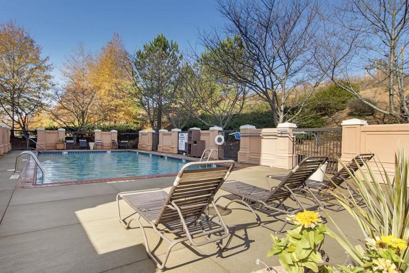 Отель Americinn By Wyndham Stonecrest Near Atlanta