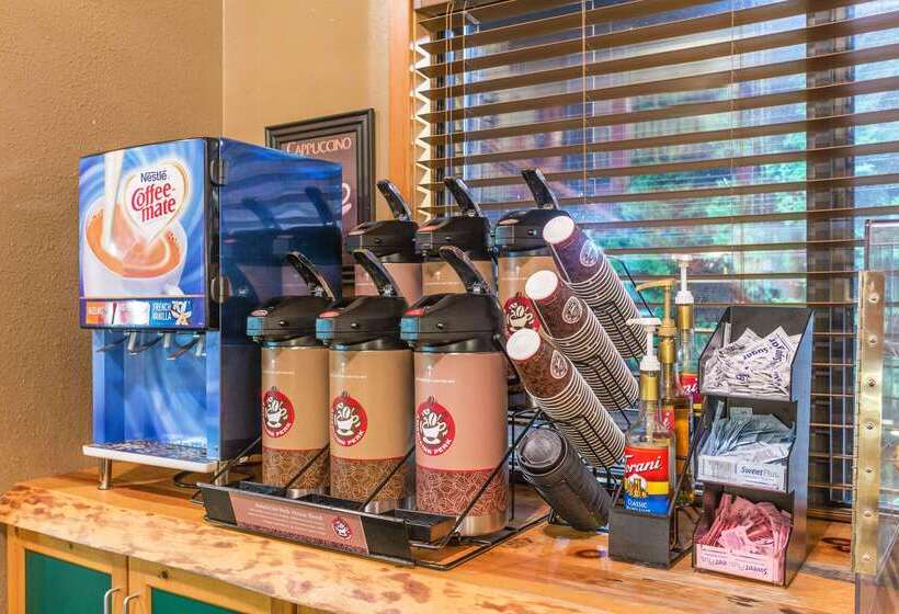 فندق Americinn By Wyndham Wisconsin Dells