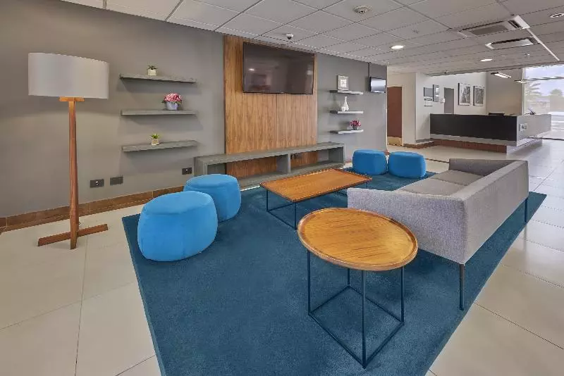 Hotel City Express By Marriott Queretaro Jurica