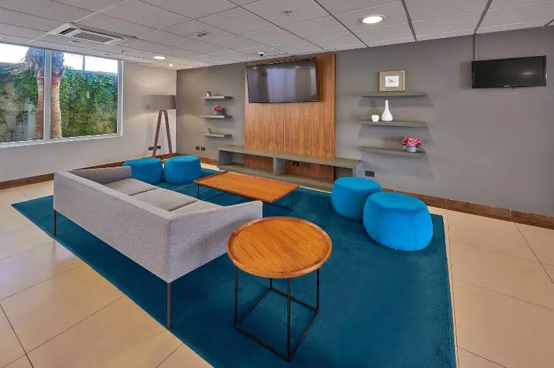 Hotel City Express By Marriott Queretaro Jurica