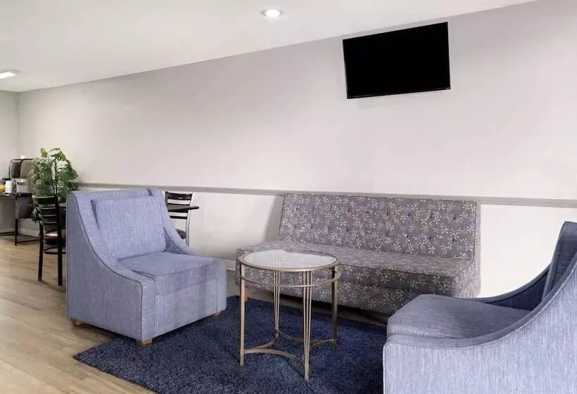 Отель Days Inn By Wyndham Ardmore