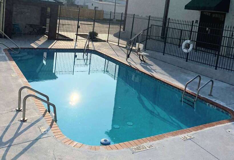 酒店 Days Inn By Wyndham Laplace New Orleans