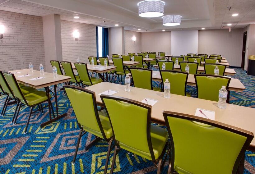 فندق Drury Inn & Suites Nashville Airport