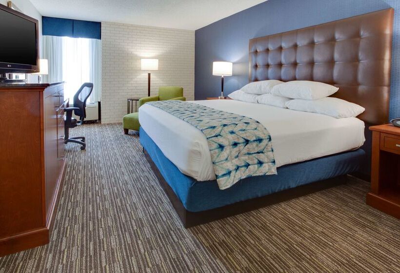 فندق Drury Inn & Suites Nashville Airport