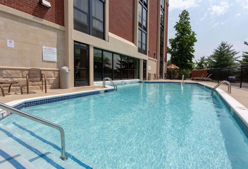 فندق Drury Inn & Suites Nashville Airport