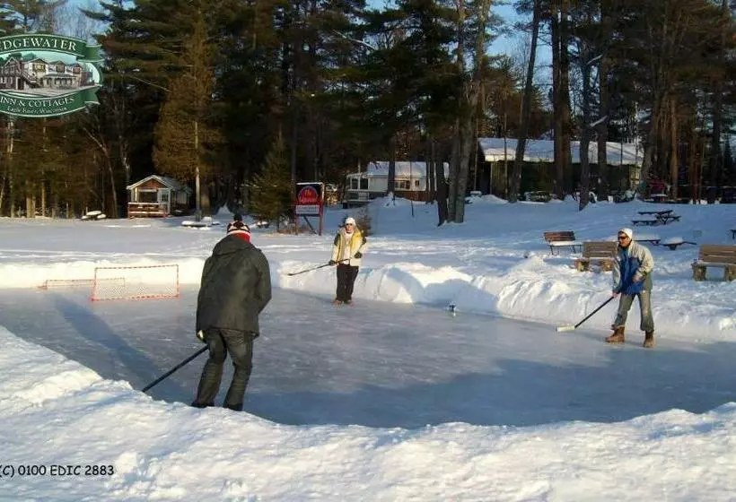 Отель Edgewater Inn & Cottages