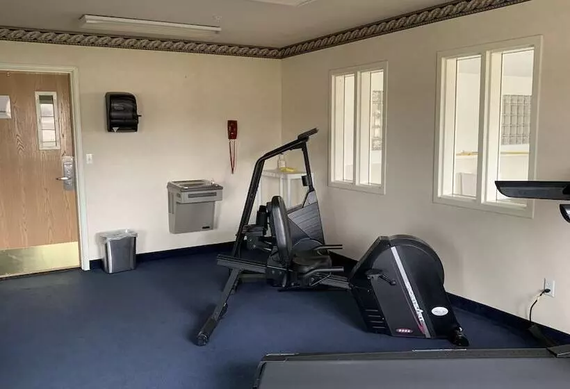 Отель Fairbridge Inn And Suites Miles City