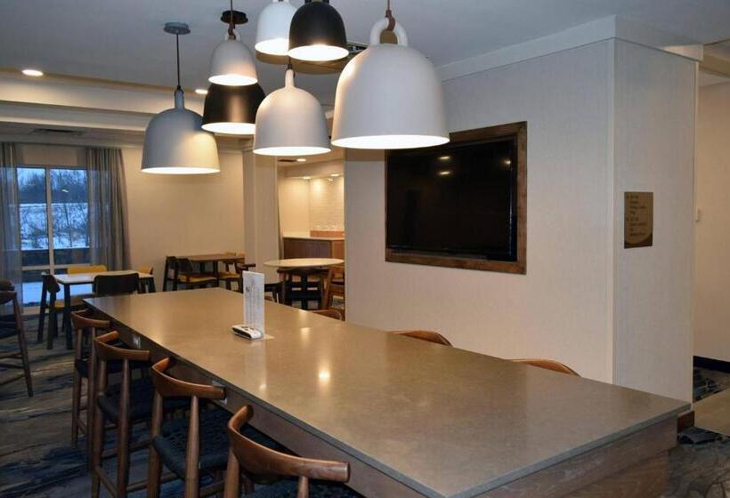 Отель Fairfield By Marriott Youngstown/austintown