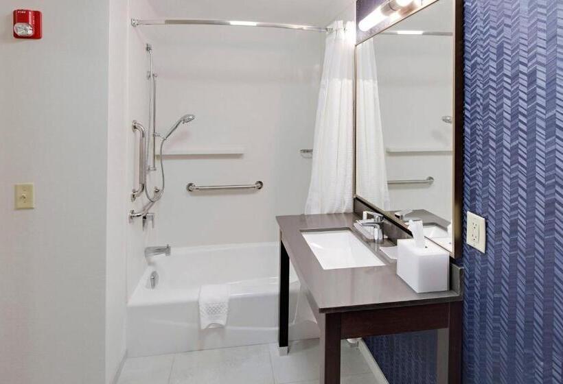 Отель Fairfield By Marriott Youngstown/austintown