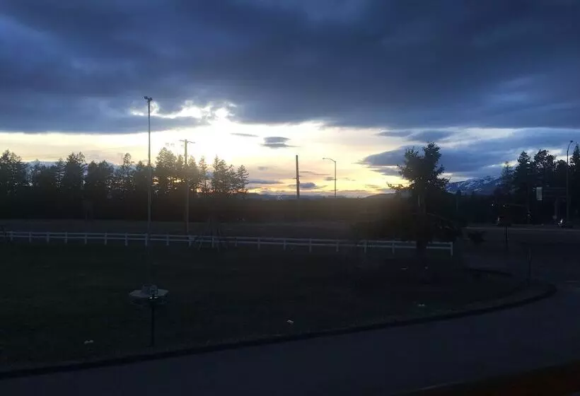 Отель Glacier Basecamp Lodge