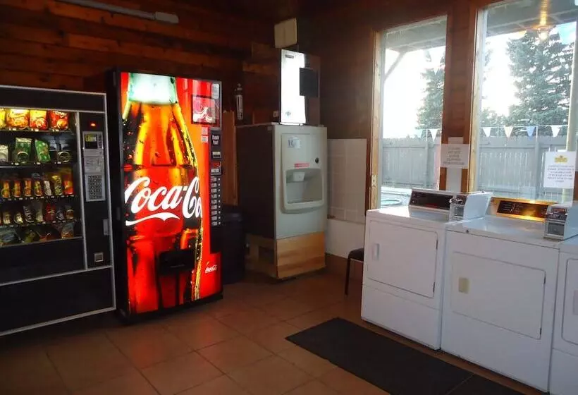 Отель Glacier Basecamp Lodge