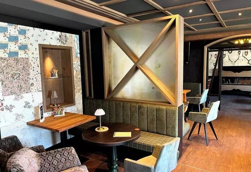 Отель Lohmann's Kapeller Hof