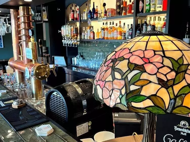 Отель Lohmann's Kapeller Hof