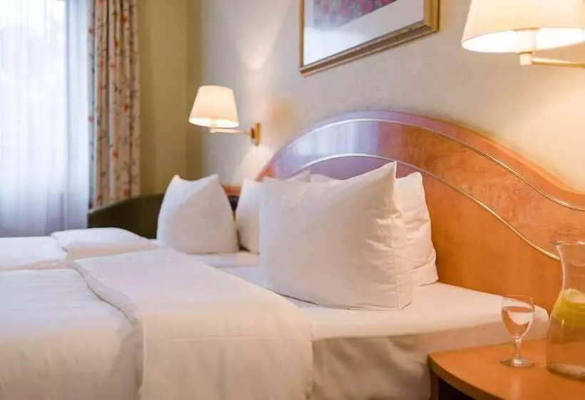 Отель Lohmann's Kapeller Hof