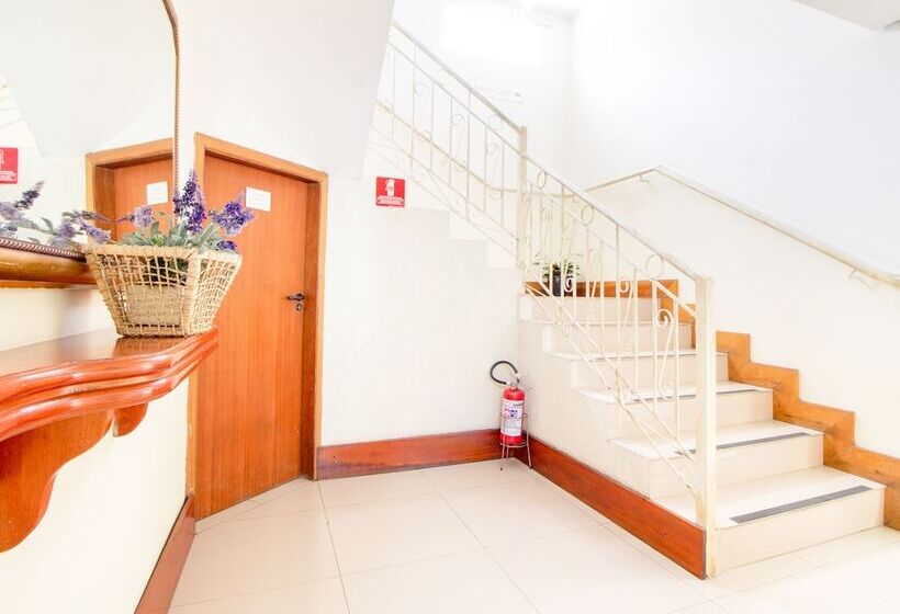 هتل Velinn Pousada Chateau Do Luar