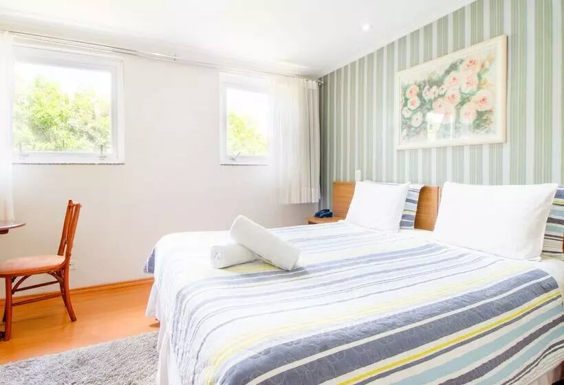 ホテル Velinn Pousada Chateau Do Luar