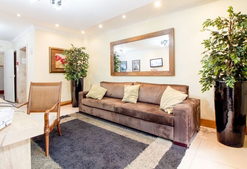 هتل Velinn Pousada Chateau Do Luar