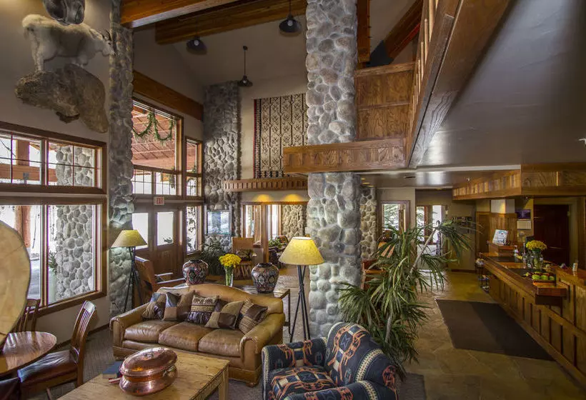 Otel River Rock Lodge