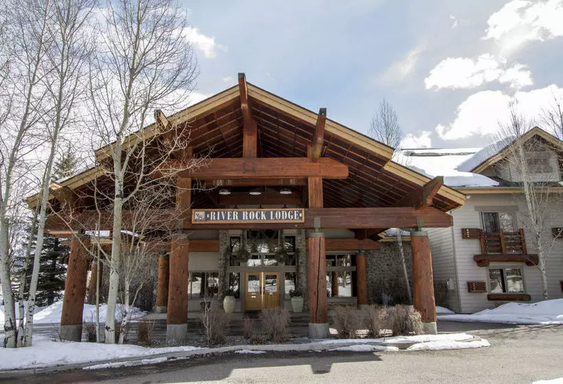 Otel River Rock Lodge