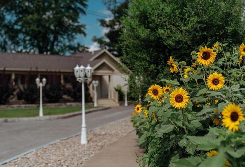 בית מלון כפרי Skaneateles Suites