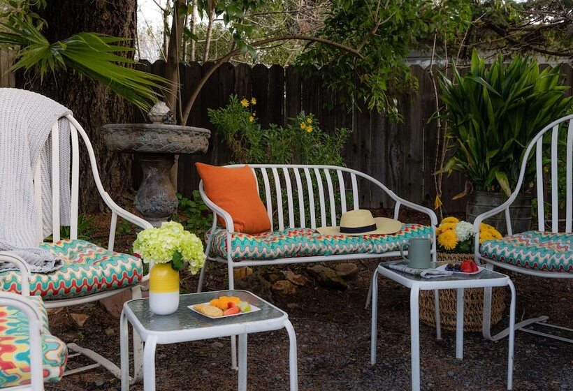 فندق Sonoma Creek Inn