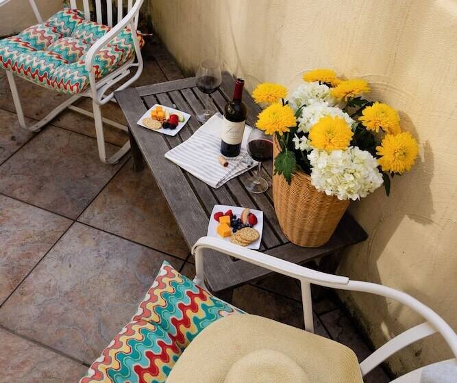 فندق Sonoma Creek Inn