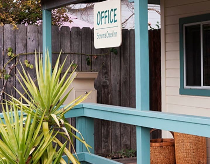 فندق Sonoma Creek Inn