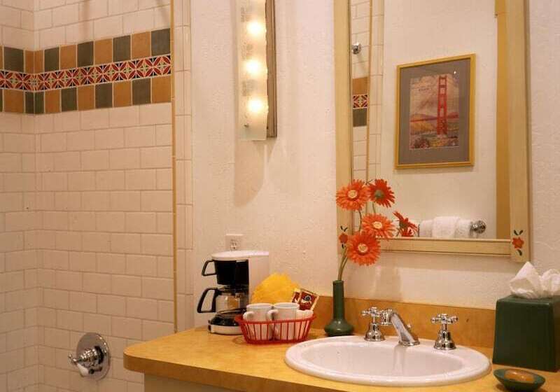 فندق Sonoma Creek Inn