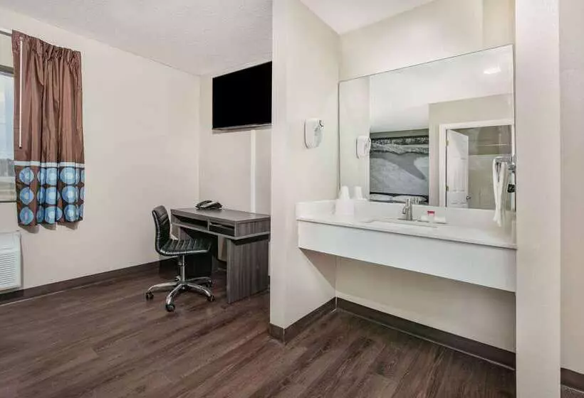 Отель Super 8 By Wyndham Moss Point