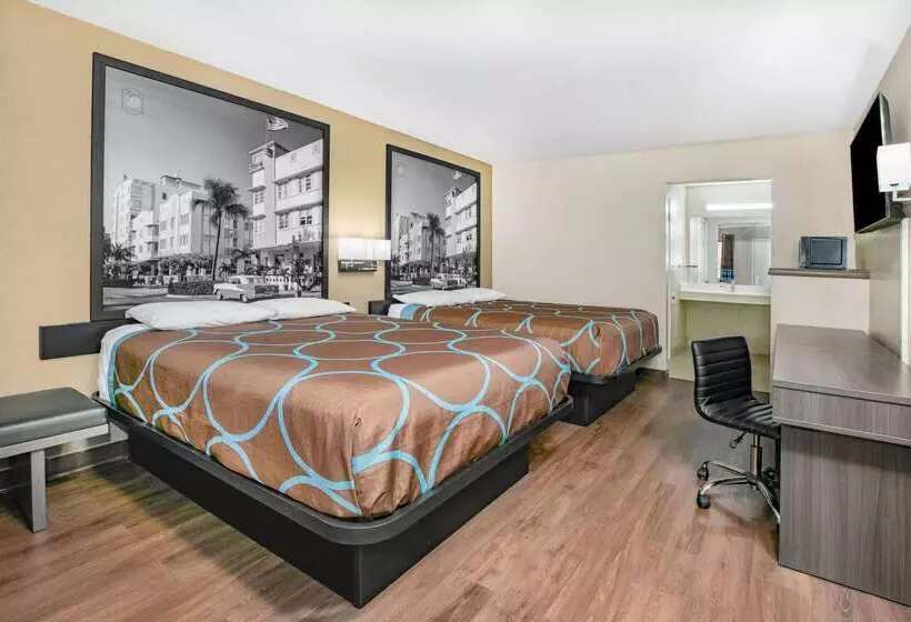 Отель Super 8 By Wyndham Moss Point