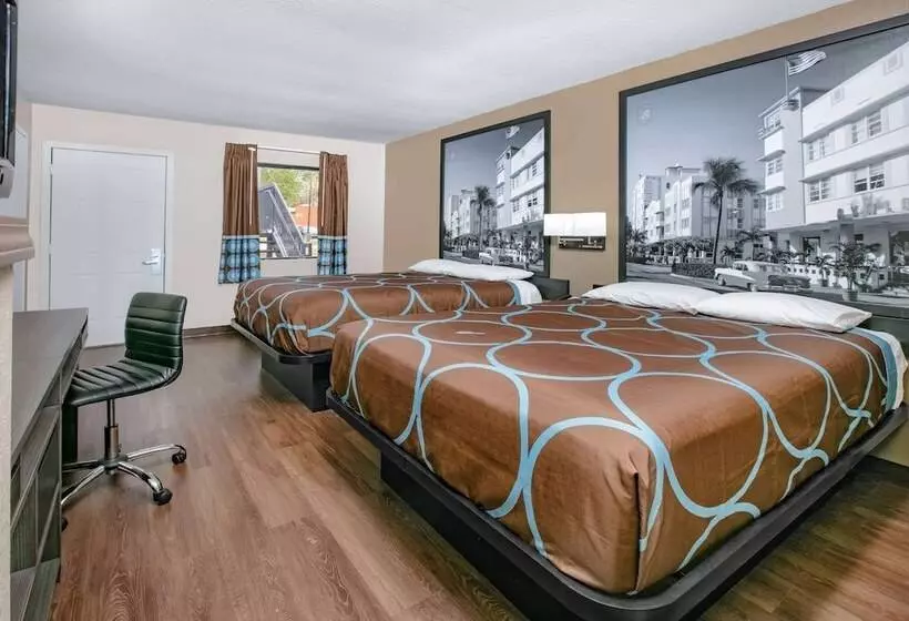 Отель Super 8 By Wyndham Moss Point