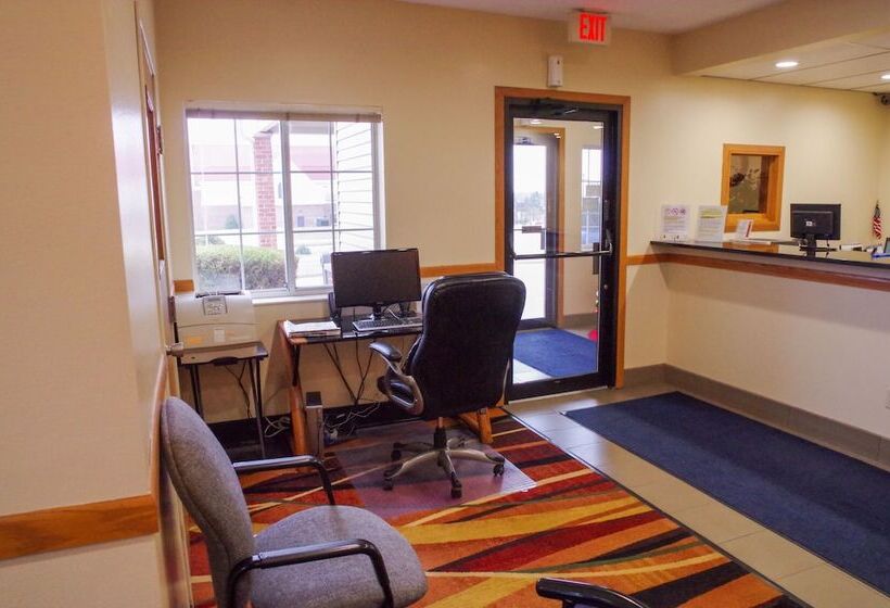 فندق Dutch Inn And Suites