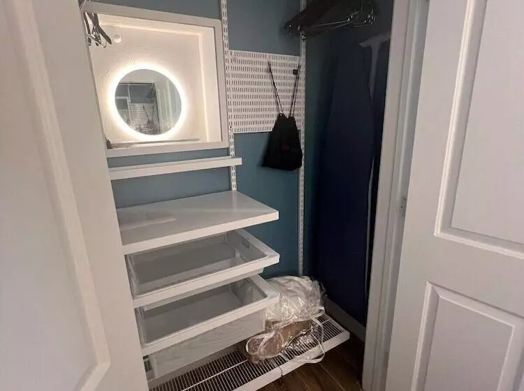 Отель Towneplace Suites Detroit Warren