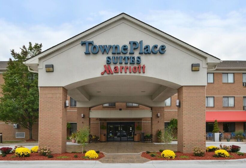 هتل Towneplace Suites Detroit Warren
