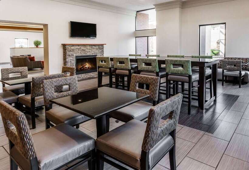 فندق Wingate By Wyndham Canton Hall Of Fame