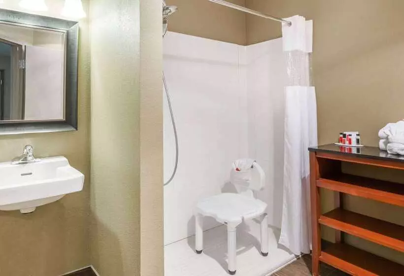 فندق Wingate By Wyndham Canton Hall Of Fame