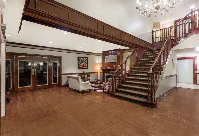 فندق Wingate By Wyndham Savannah Gateway