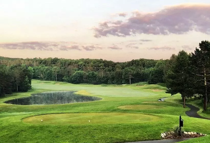 The Lakeview Hotel, Shanty Creek Resort