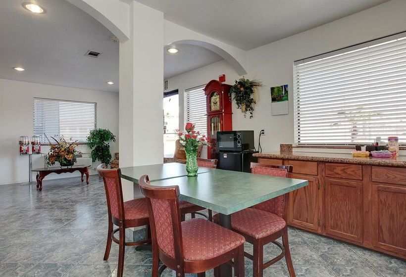 فندق Scottish Inns & Suites