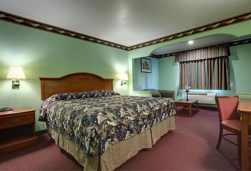 فندق Scottish Inns & Suites