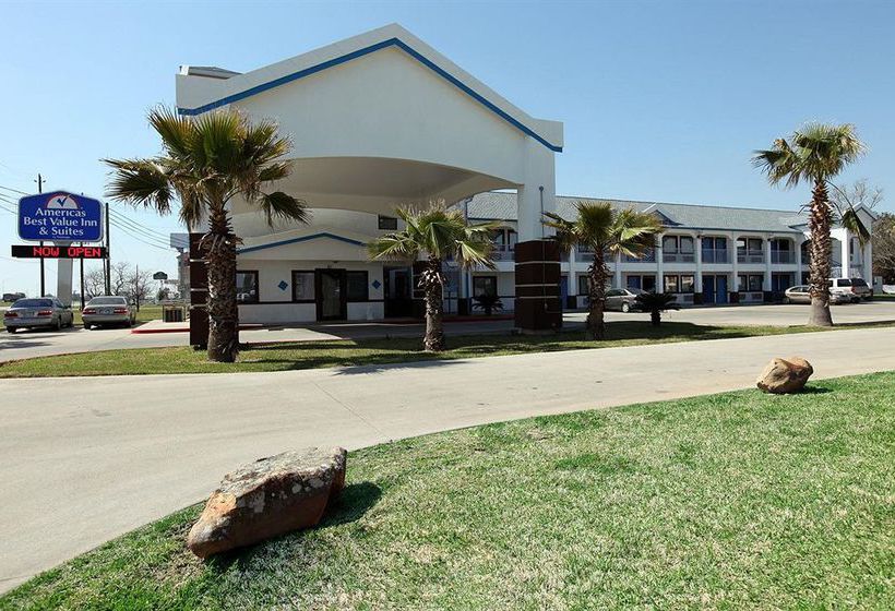 فندق Scottish Inns & Suites