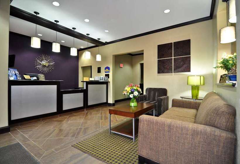 Отель Best Western Giddings Inn & Suites