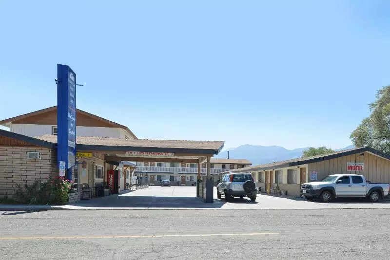 Отель Bishop Inn