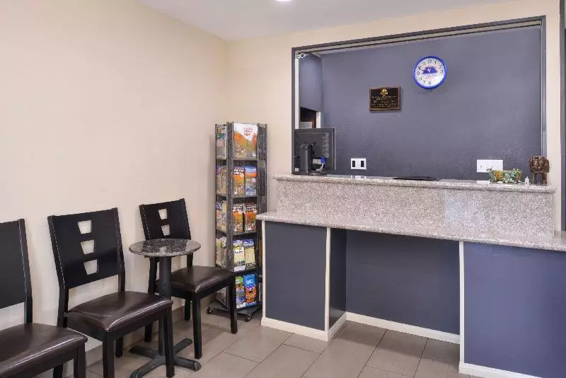 Отель Bishop Inn