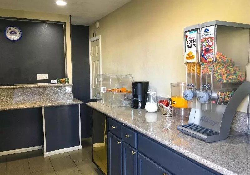 Отель Bishop Inn