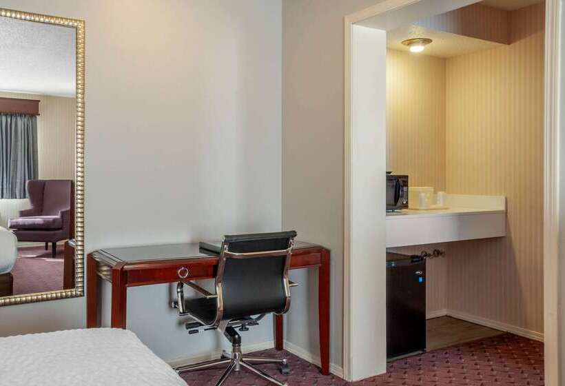 Wintergreen Hotel & Conference Center