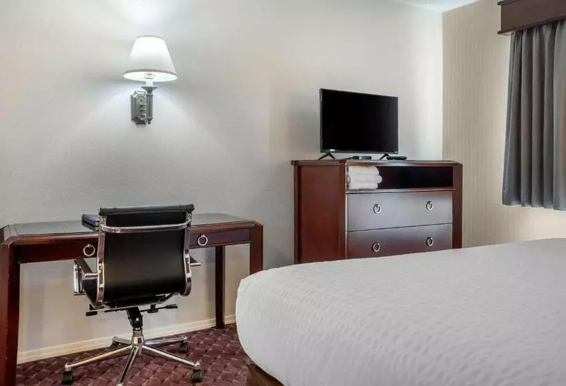 Wintergreen Hotel & Conference Center