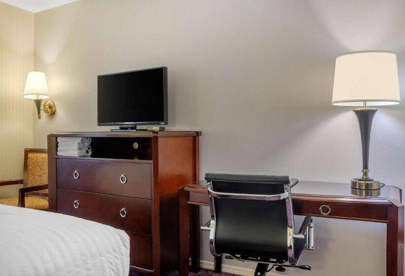 Wintergreen Hotel & Conference Center