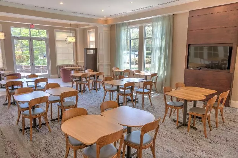 ホテル Courtyard Chapel Hill