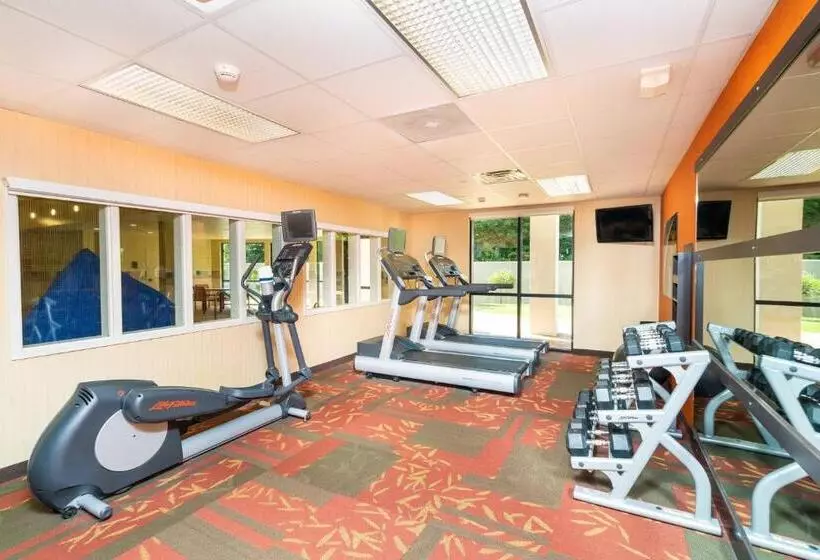 酒店 Courtyard By Marriott Kingston